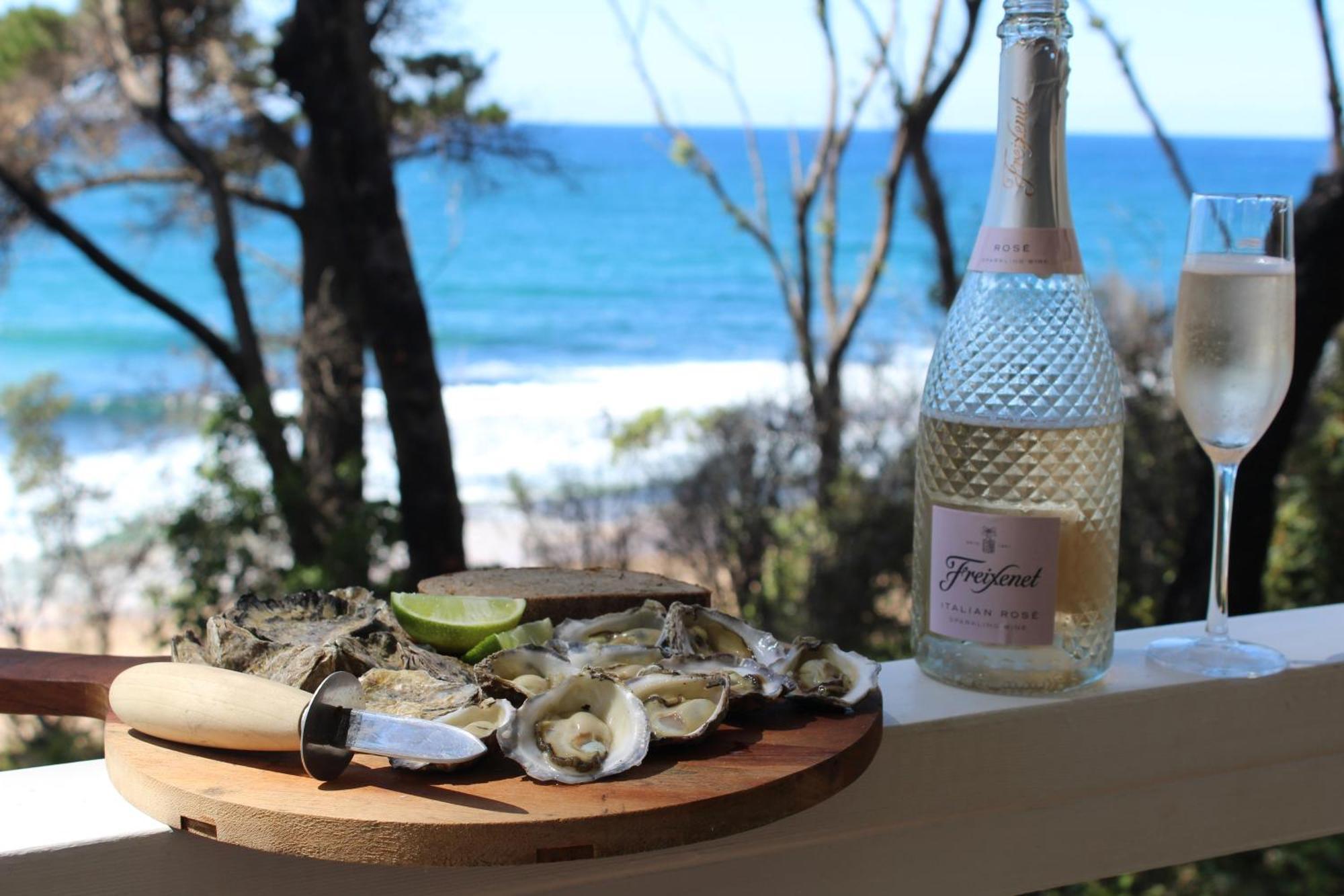 Pebbly Beach Escape East Lynne Екстер'єр фото