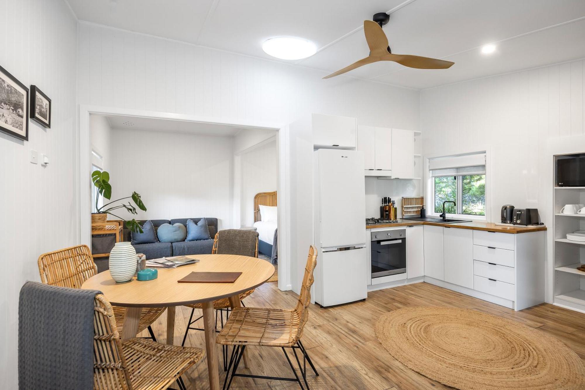 Pebbly Beach Escape East Lynne Екстер'єр фото